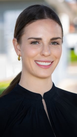 Dr Miranda Perry